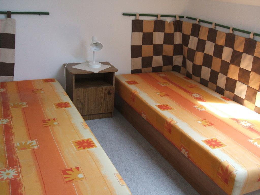 Feherszeker Apartmanok Abádszalók Rom bilde