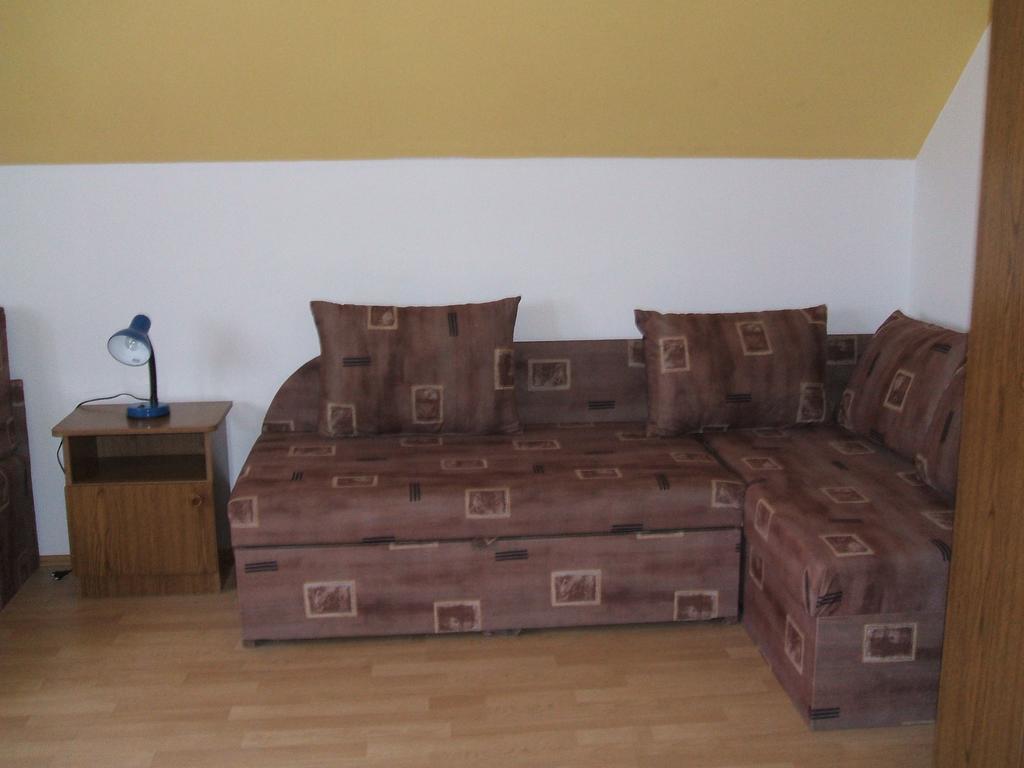 Feherszeker Apartmanok Abádszalók Rom bilde