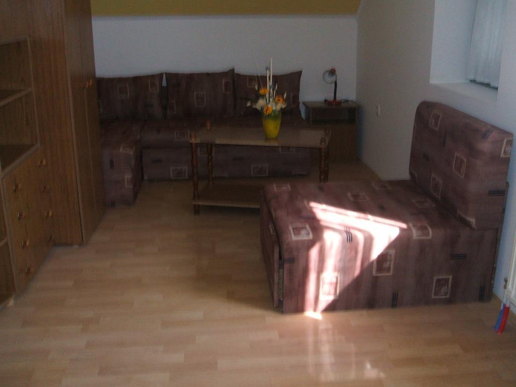 Feherszeker Apartmanok Abádszalók Rom bilde