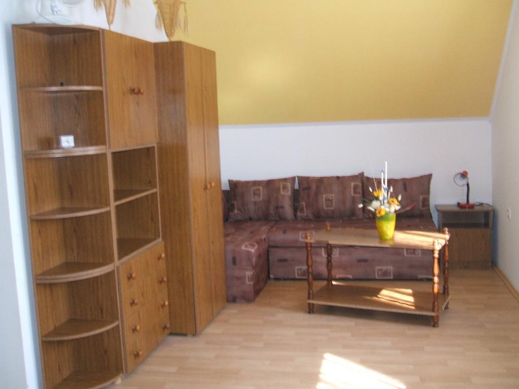 Feherszeker Apartmanok Abádszalók Rom bilde