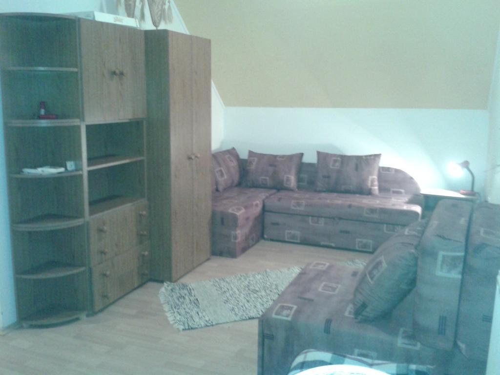 Feherszeker Apartmanok Abádszalók Rom bilde