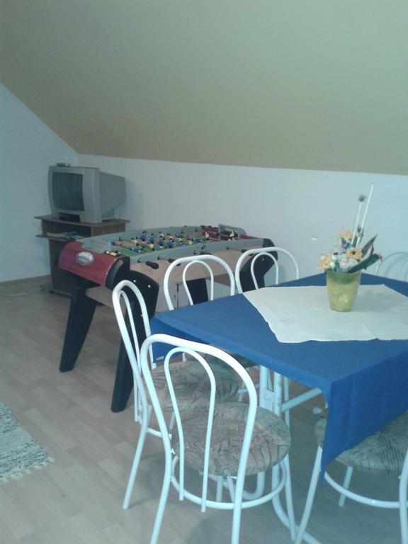 Feherszeker Apartmanok Abádszalók Rom bilde